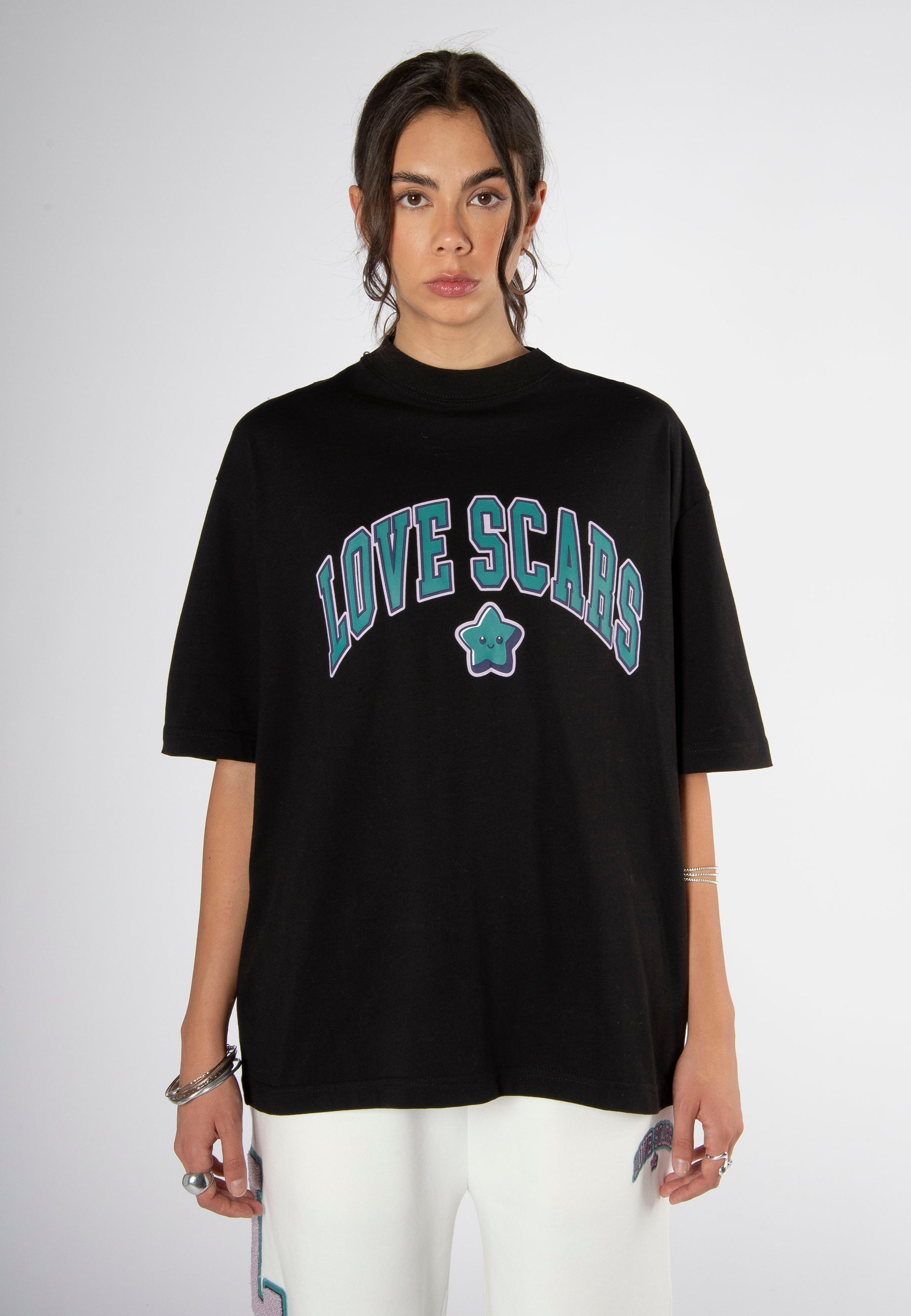 COLLEGE STAR TEE BLACK