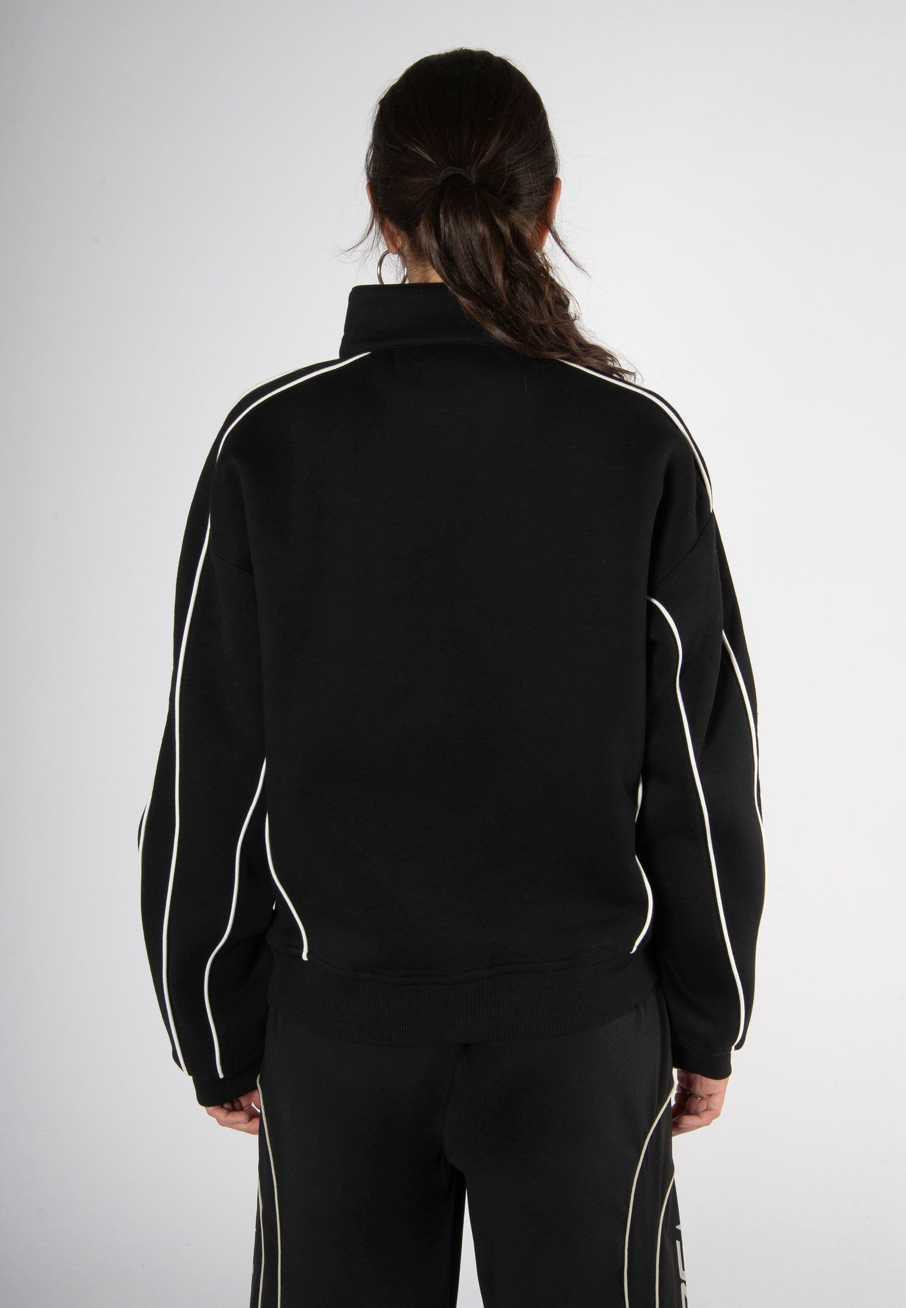 PIPING HALF-ZIP SWEATER BLACK