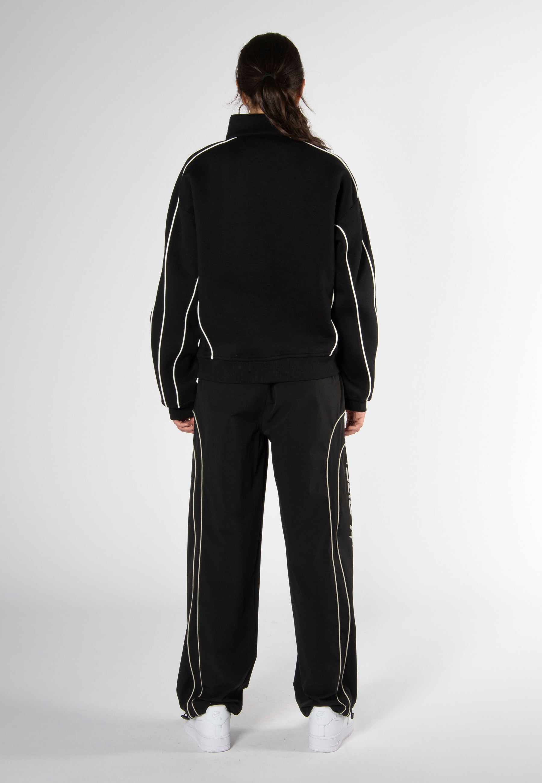 PIPING HALF-ZIP SWEATER BLACK