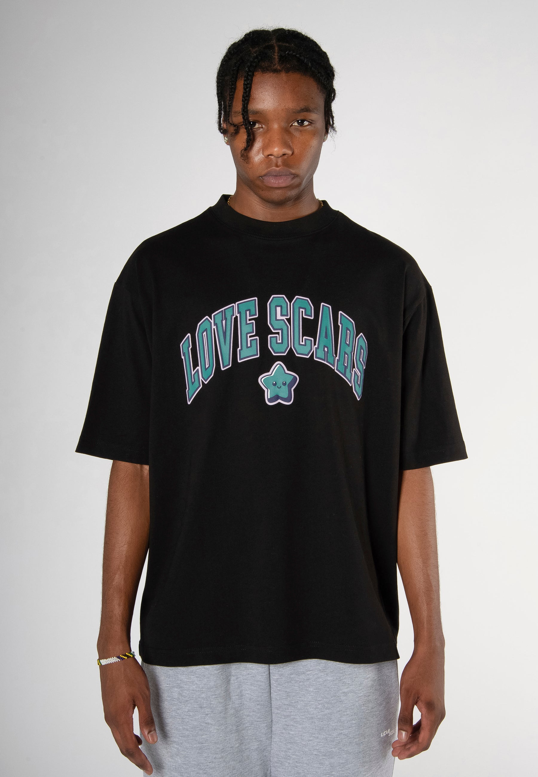 COLLEGE STAR TEE BLACK